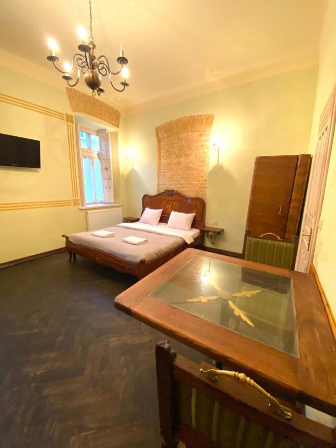 Квартира В Центрі На Вулиці Валова 21 Lviv Extérieur photo
