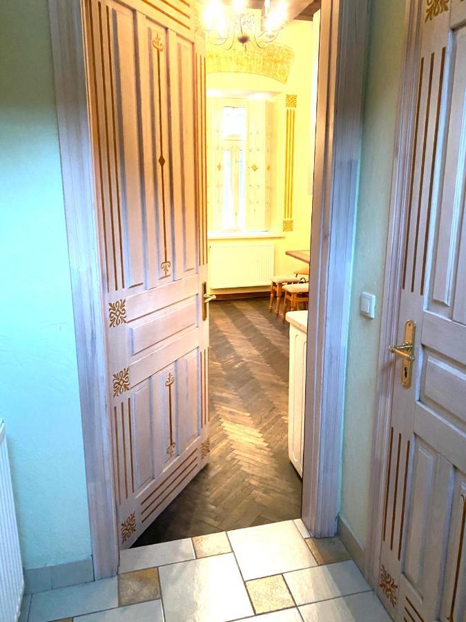Квартира В Центрі На Вулиці Валова 21 Lviv Extérieur photo