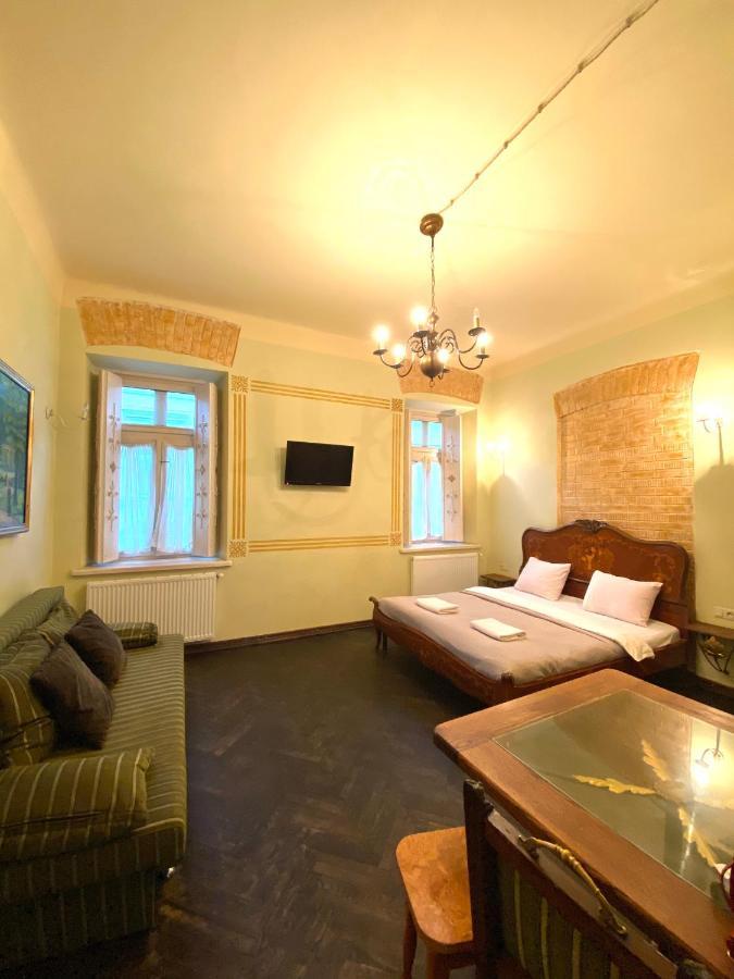 Квартира В Центрі На Вулиці Валова 21 Lviv Extérieur photo