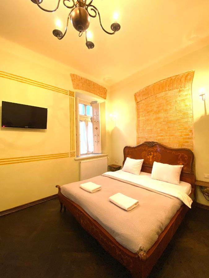 Квартира В Центрі На Вулиці Валова 21 Lviv Extérieur photo