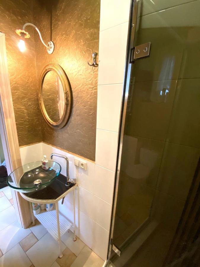 Квартира В Центрі На Вулиці Валова 21 Lviv Extérieur photo