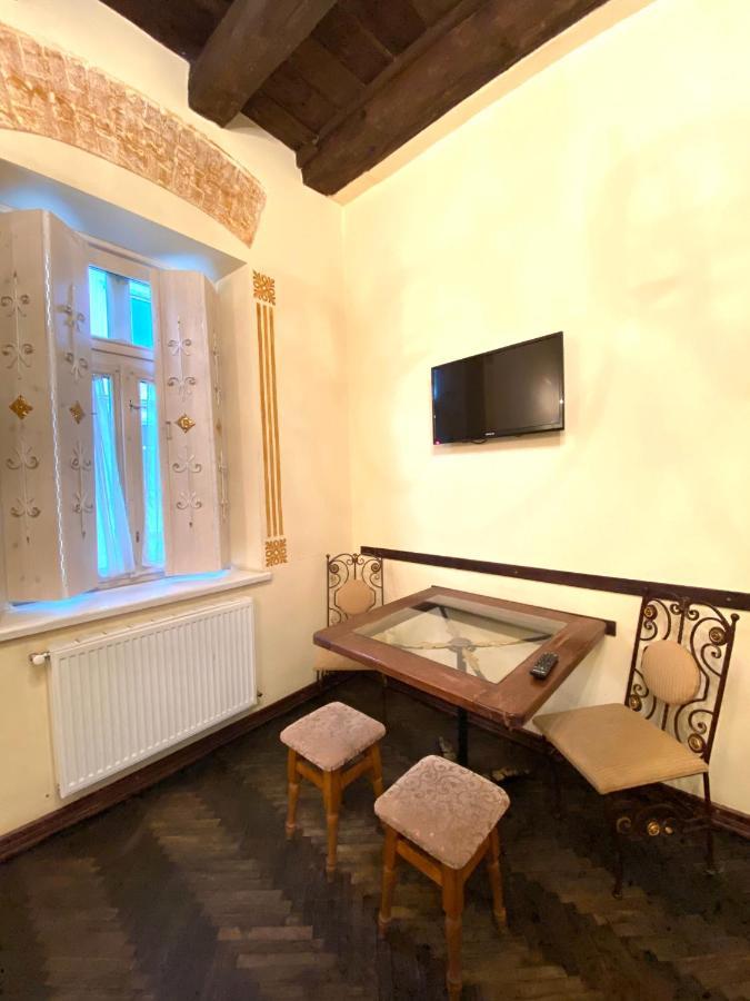 Квартира В Центрі На Вулиці Валова 21 Lviv Extérieur photo