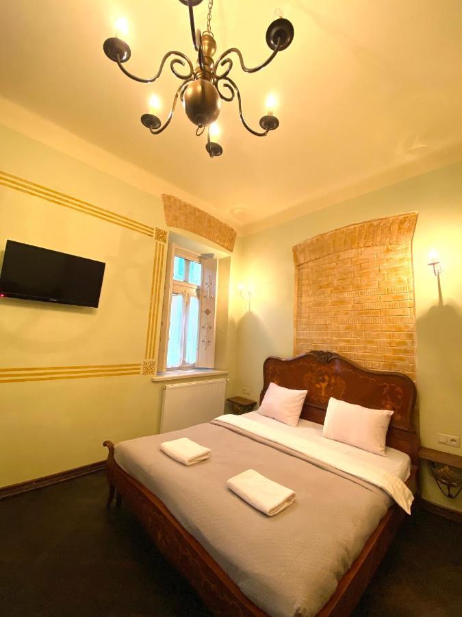 Квартира В Центрі На Вулиці Валова 21 Lviv Extérieur photo